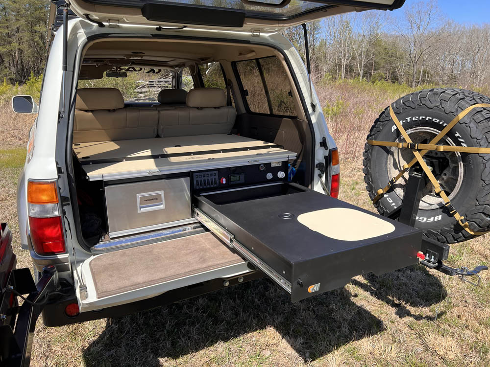 cargokits-kitchen-in-landcruiser