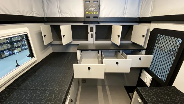 arkto g12 interior 2