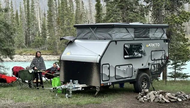 arkto campers g12 in forest
