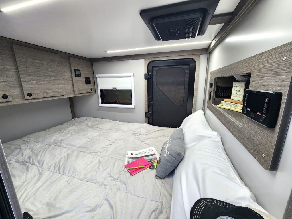denali campers xtr-10 cabin interior