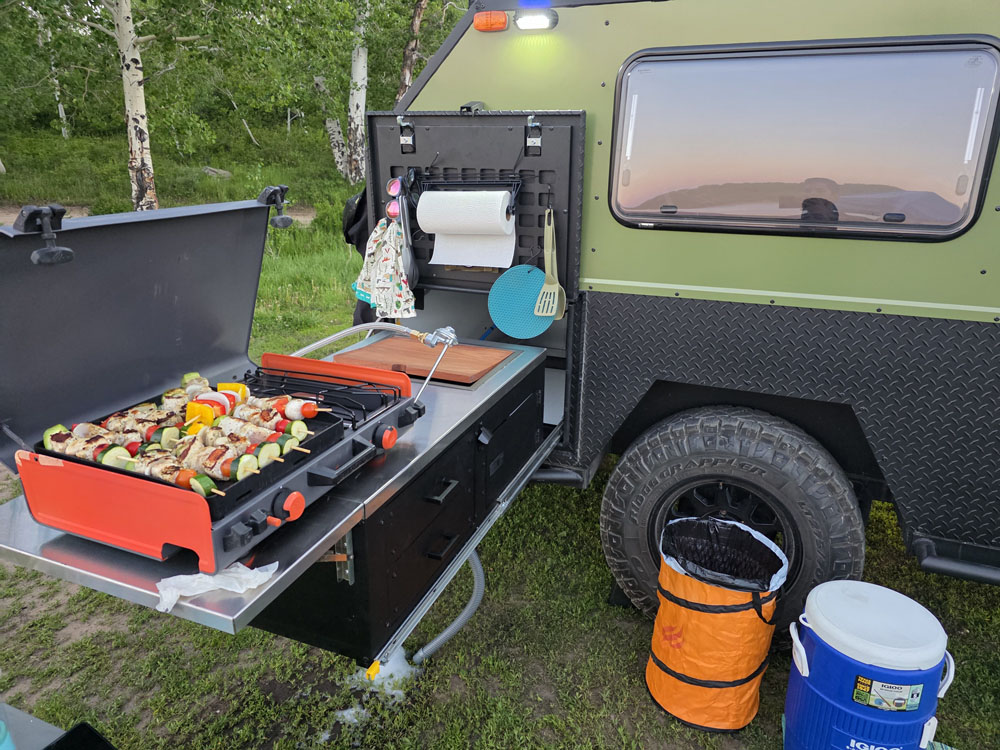 lost road campers luna galley 2