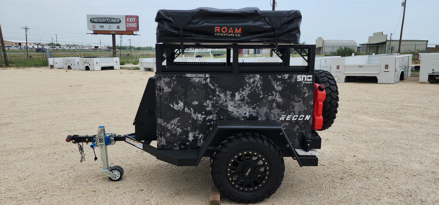 sno trailers recon driver side