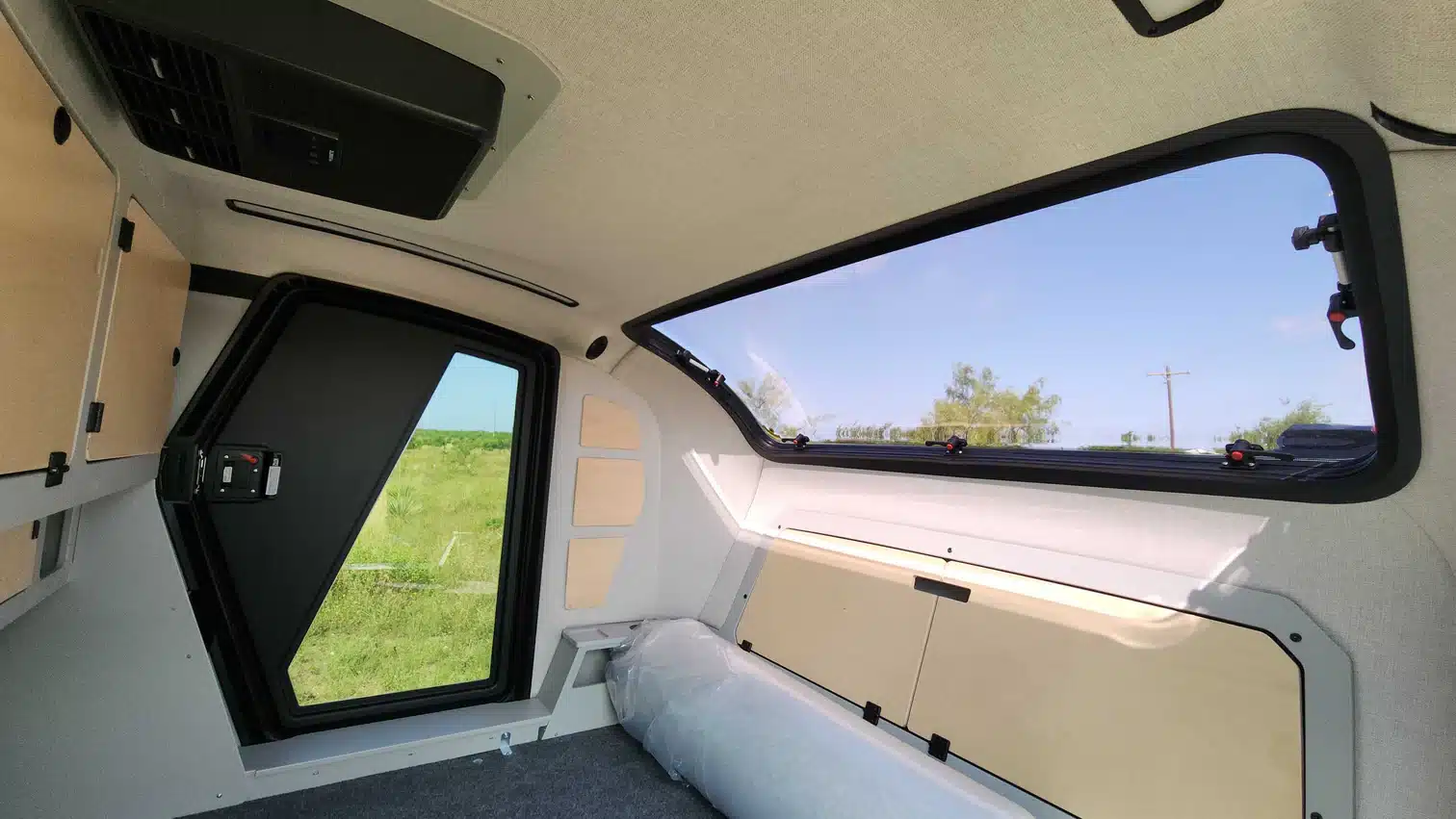 escapod topo2 voyager interior 2