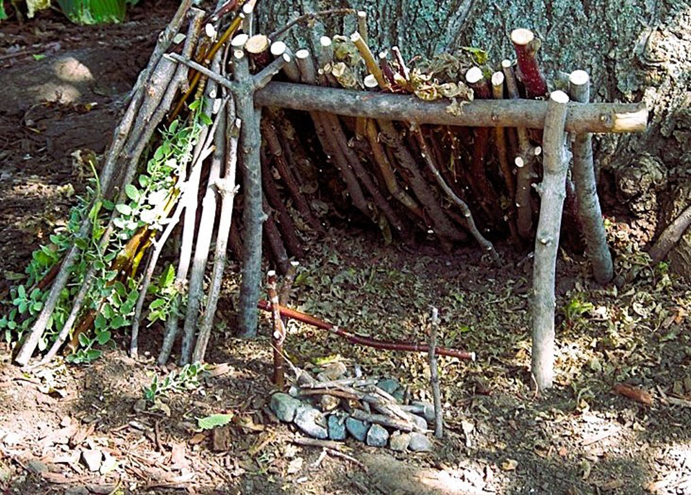 1 - LEAN-TO SHELTER