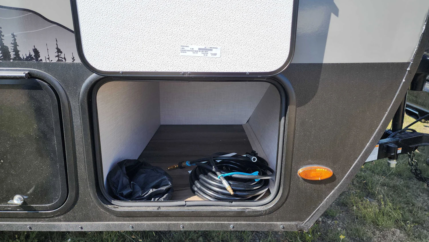 skinny guy armor 15lt storage