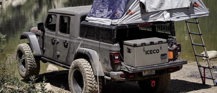 ICECO VL60 in the bed of a Jeep