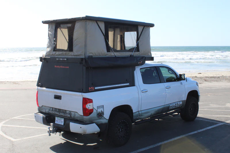 muddy river eddy topper at beach