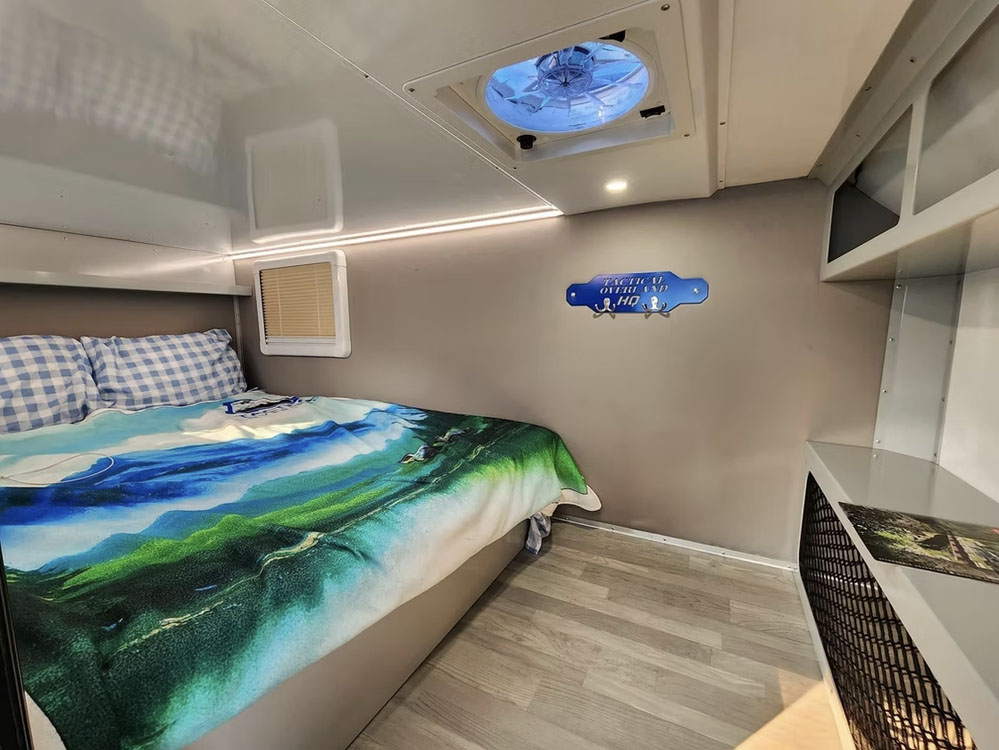 tactical overland hq series interior 3