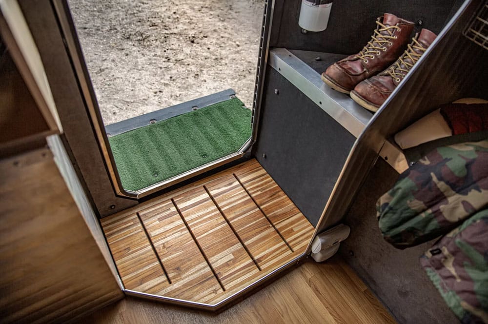 kimbo campers mudroom