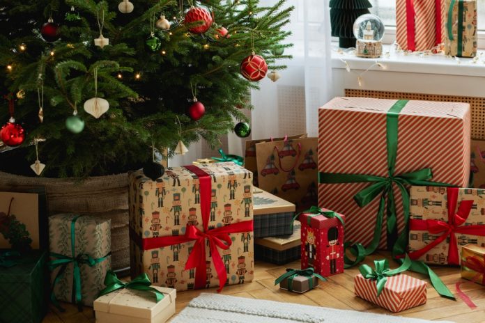 best gifts for photographers under $5,000