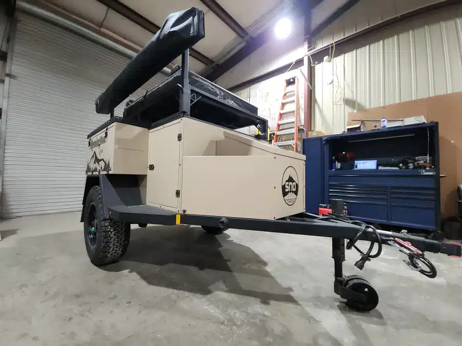 beige sno trailers r-12 front passenger