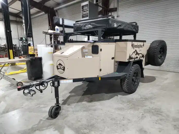 beige sno trailers r-12 front