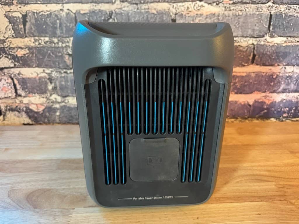 Anker Solix C1000 Battery side